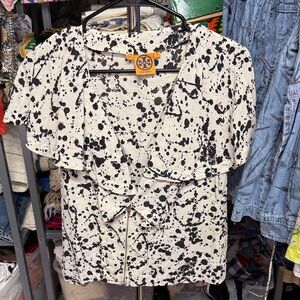 Tory Burch Black and White Short Sleeve Ruffle Front Top